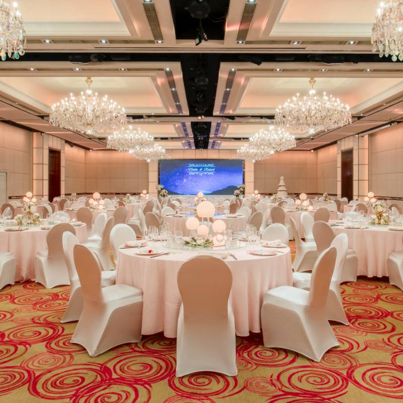 Ballroom with balloon theme