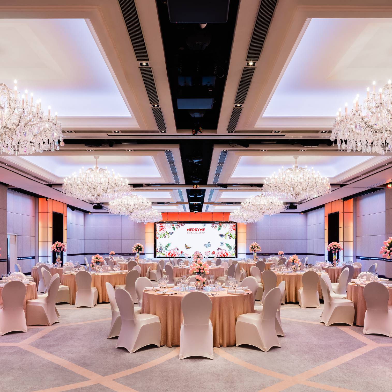 Ballroom with lighten theme